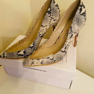 Heels women